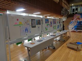 暇修ホール準備